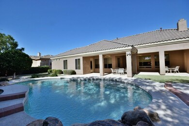 Diving Pool With Fountain