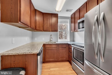 210 W Read St, Baltimore, MD 21201 - photo 4