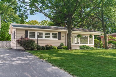 Welcome to 1942 Langham Road