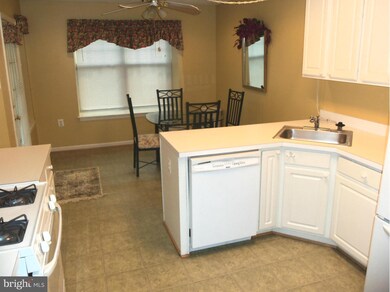 4550 Chaucer Way unit 106, Owings Mills, MD 21117 - photo 4