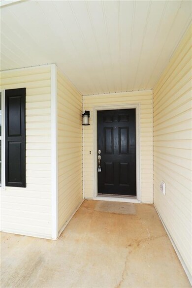 219 Haverhill Cir, Warner Robins, GA 31088 - photo 3
