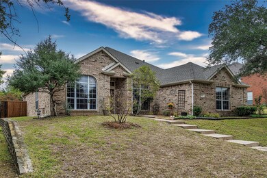 913 Providence St, Denton, TX 76205 - photo 2