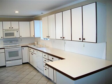 114 Tupper Rd unit 3B, Sandwich, MA 02563 - photo 3