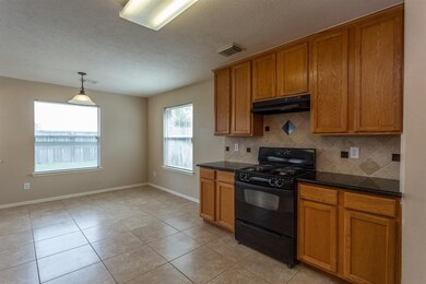 3507 Cypress Village Dr, Pearland, TX 77584 - photo 4