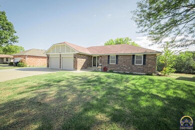 4232 SW Colly Creek Ct, Topeka, KS 66610 - photo 3