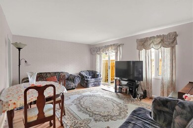 1120 Canterbury Square Square N, Indianapolis, IN 46260 - photo 7