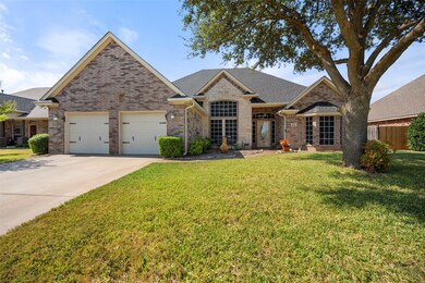 812 Bent Wood Ln, Cleburne, TX 76033 - photo 6
