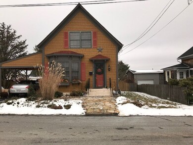 15 Carpenter St, Tiverton, RI 02878 - photo 2