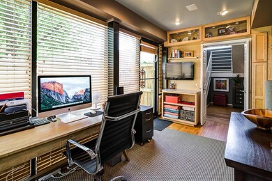Sunroom, Office