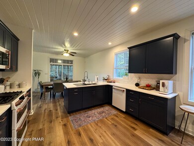 574 Pinecrest Dr, Pocono Pines, PA 18350 - photo 5