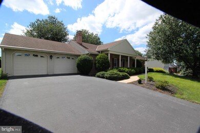 448 Glen Mar Ave, New Holland, PA 17557 - photo 2