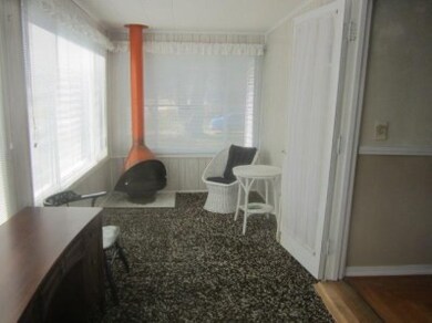 305 W 11th St, La Porte, IN 46350 - photo 6