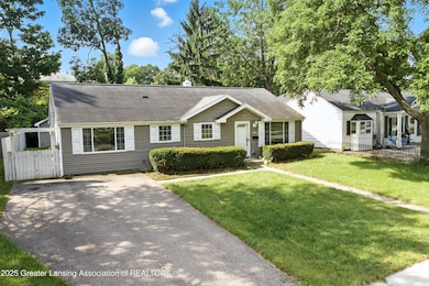 3003 Timber Dr, Lansing, MI 48917 - photo 3