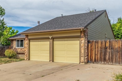 5105 Chandler Way, Denver, CO 80239 - photo 2