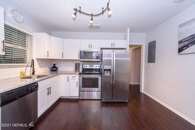 6310 Hyde Grove Ave, Jacksonville, FL 32210 - photo 7