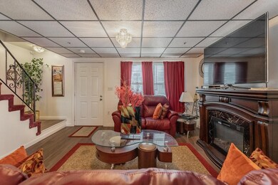 37 Canal St unit 1H, Lynn, MA 01905 - photo 5
