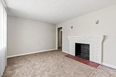 06-Great Room-3