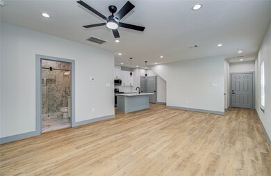 835 S Victory Dr, Houston, TX 77088 - photo 7