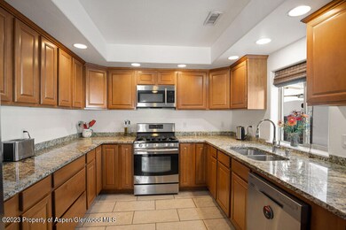 114CastleRidge_WEB_23020203