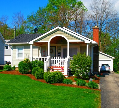 316 N Prospect St, Wheaton, IL 60187 - photo 2