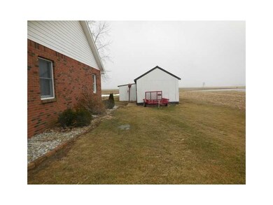 1454 N 550 E, Windfall, IN 46076 - photo 3