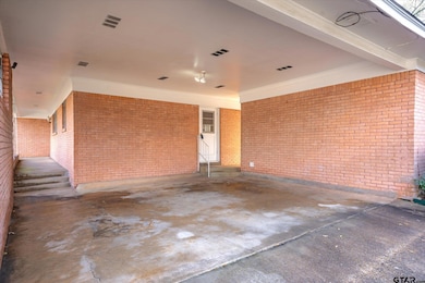 807 Rhodes Dr, Tyler, TX 75701 - photo 3