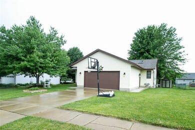 623 Nodaway Dr, Center Point, IA 52213 - photo 3