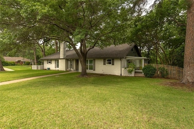 901 Edgecliff Dr, Bedford, TX 76022 - photo 2