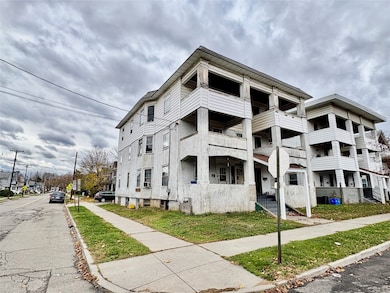 24 Lincoln Ave, Endicott, NY 13760 - photo 5