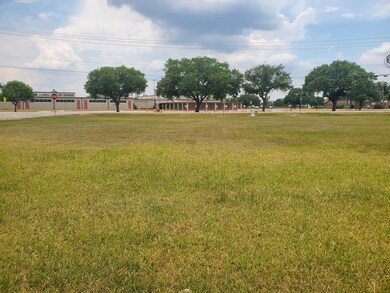 4512 Woodway Ave, Rosenberg, TX 77471 - photo 3