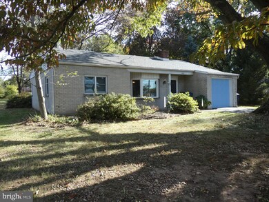 1408 N Wales Rd, North Wales, PA 19454 - photo 2