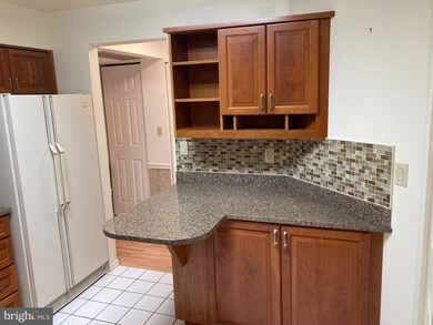 2901 Fallstaff Rd unit 208, Baltimore, MD 21209 - photo 5