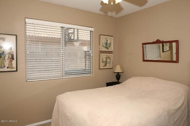 2nd Bedroom (2)