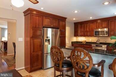 7737 Jewelweed Ct, Springfield, VA 22152 - photo 7