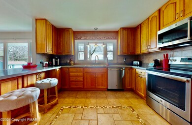 1005 Tara View Dr, Stroudsburg, PA 18360 - photo 4