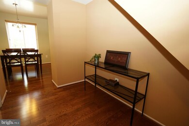 10513 Eastwind Way, Columbia, MD 21044 - photo 4