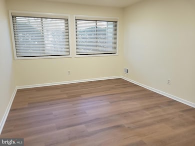 15 Avon Dr unit J, East Windsor, NJ 08520 - photo 7