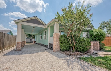 608 Vincent St, Houston, TX 77009 - photo 2