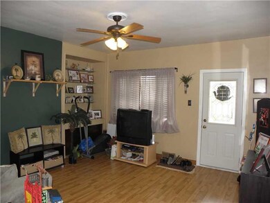 Living Room. Gorgeous 15x14 Living Room w/ Ceiling