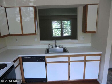 11335 Morning Gate Dr, Rockville, MD 20852 - photo 5