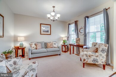 18698 Pier Trail Dr, Triangle, VA 22172 - photo 4