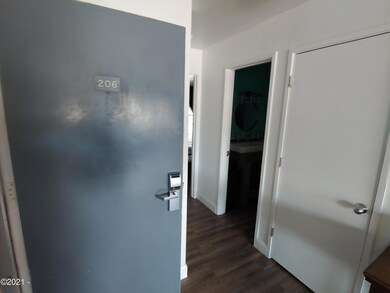 206-306 Enjoy your visit in 206