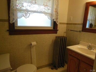 5101 Beck Rd unit B, Emmaus, PA 18049 - photo 3