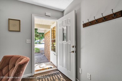 06-4018-Sheffield-Blvd-WindowStill-Real-