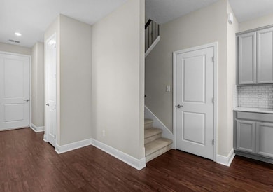 7357 Alpine Butterfly Ln, Orlando, FL 32819 - photo 5