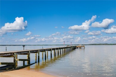 338 Marine Dr, Dunnsville, VA 22454 - photo 3