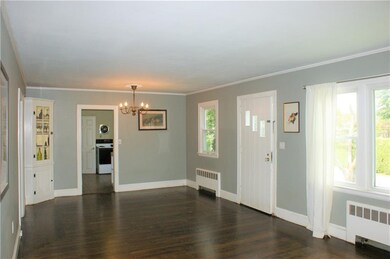 19 Nicholson Crescent, Middletown, RI 02842 - photo 4