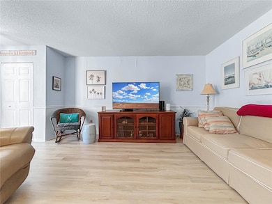 1308 Bluewater Dr, Sun City Center, FL 33573 - photo 7