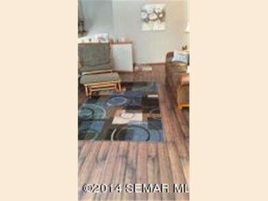 201 Fairview Dr, Albert Lea, MN 56007 - photo 2