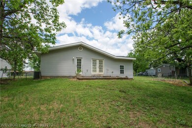 508 SW 8th St, Muldrow, OK 74948 - photo 2